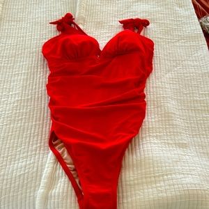 Kona Sol swimsuit size 10 NWOT